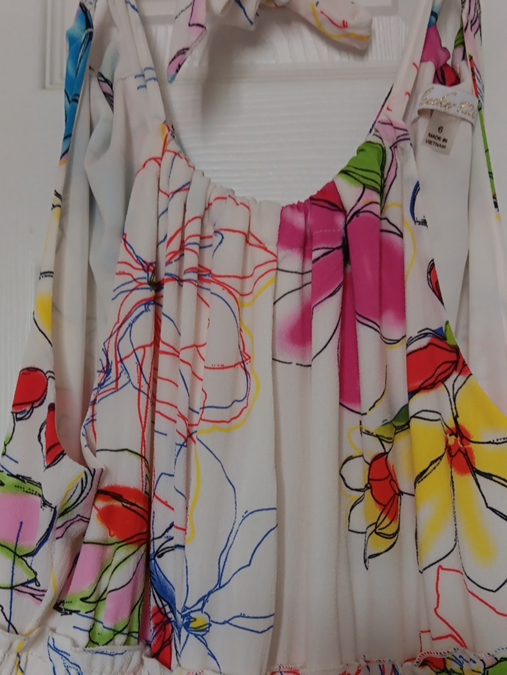 Bleeker 126 White Floral Tiered Midi Dress.Size 6 - Picture 2 of 7